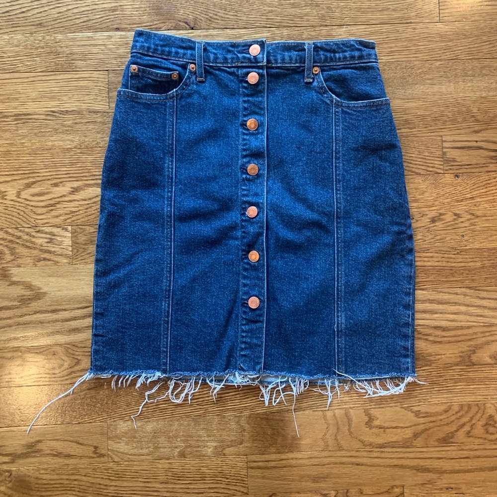 Gap Denim Pencil Skirt 27W Like New!